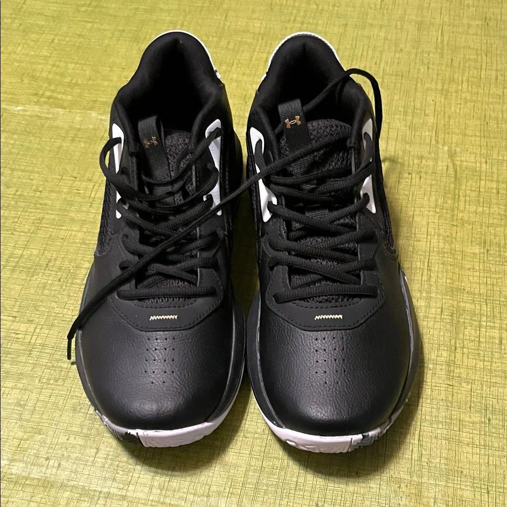 Under Armour Men's Black and White Athletic Shoes - Picture 1 of 6